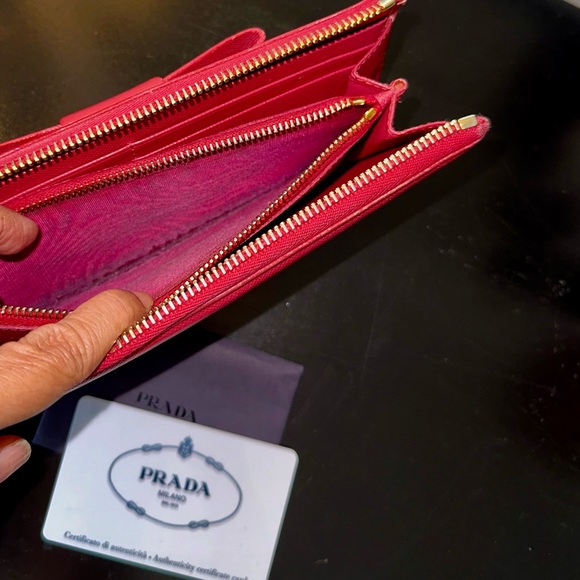 Prada watermelon Red Leather Wallet with Bow Detail - Picture 8 of 9